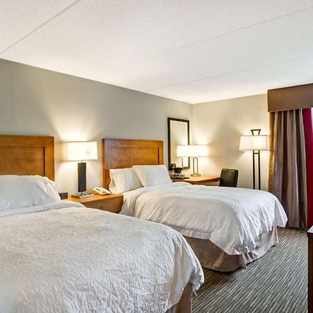 Hampton Inn Norfolk-Naval Base Exterior photo