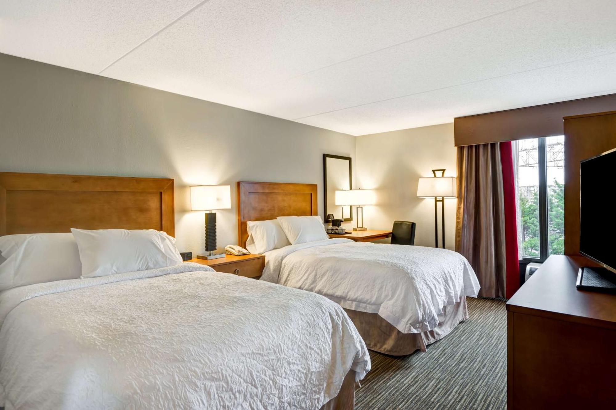 Hampton Inn Norfolk-Naval Base Exterior photo